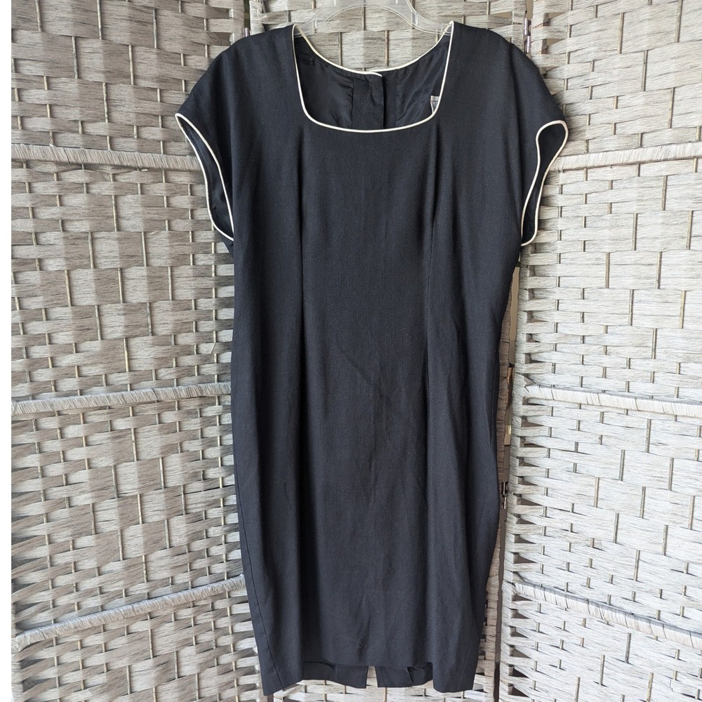Vtg 90s Sheath Dress Black White Trim Button Back Chic Office Capsule Wardrobe